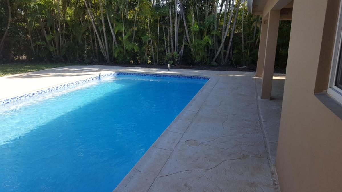 Decorative Concrete, Spraydecks & URO Tiles - project photo 2