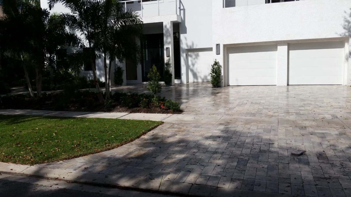 Cliff's Pools & Patios paver driveway and walkway