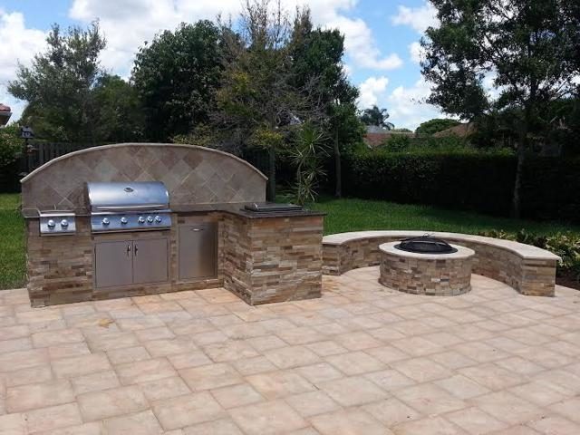 Cliff's Pools & Patios outdoor kitchen with pool patio - serving Hallandale Beach, FL