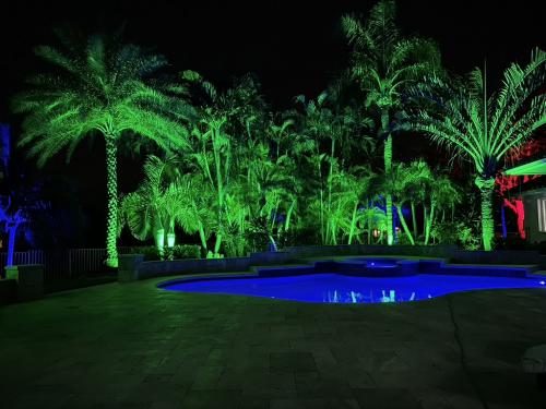 Cliff's Pools & Patios outdoor pool lighting