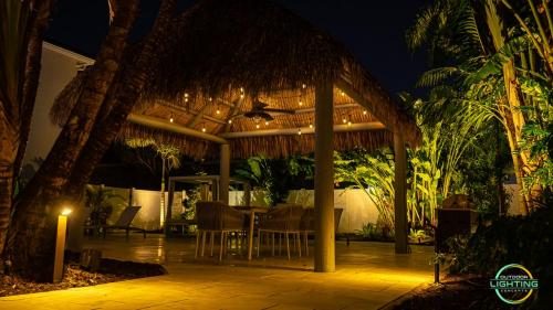 Cliff's Pools & Patios outdoor pool lighting