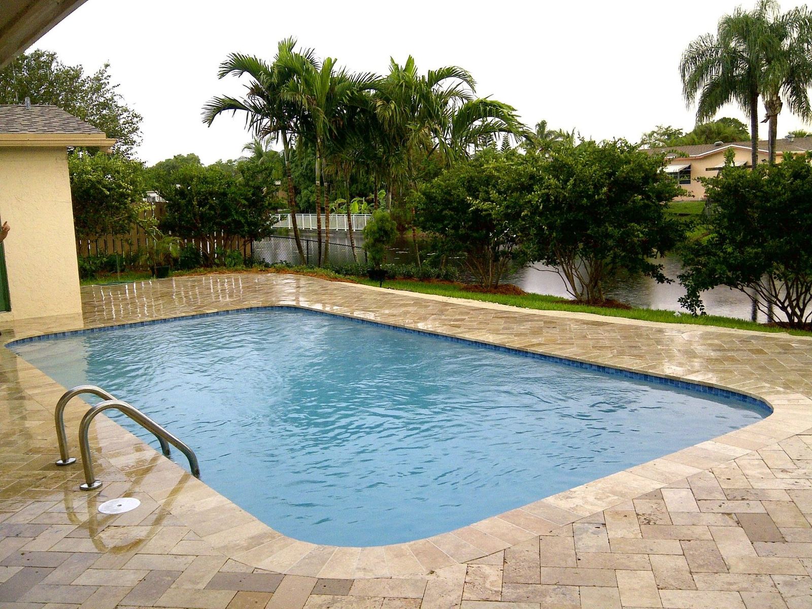 Cliff's Pools & Patios paver pool deck and patio