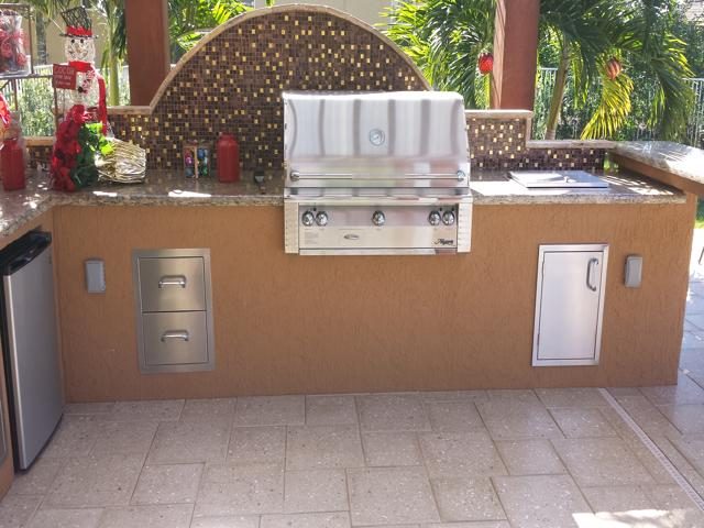 Cliff's Pools & Patios paver pool deck and patio