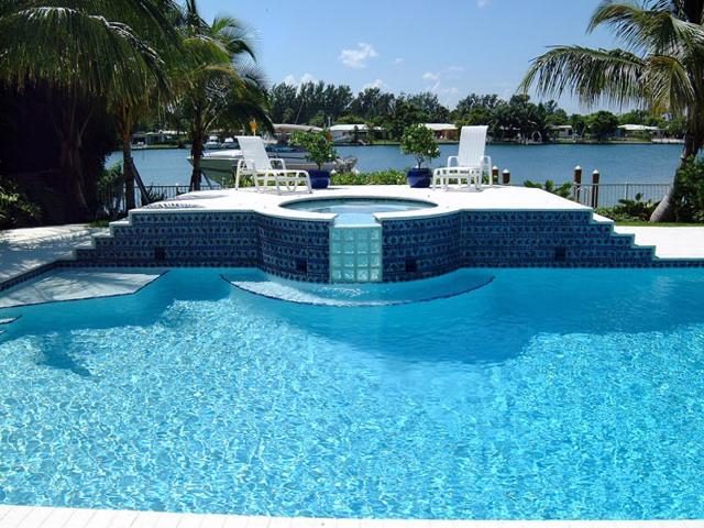 Cliff's Pools & Patios paver pool deck and patio